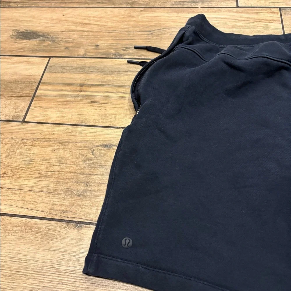 Lululemon Men’s Sweatshorts Size M 8 inch inseam - Picture 2 of 7